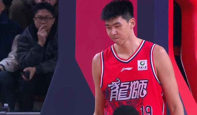亚博体育app下载-给点阳光就灿烂！徐昕轰下24分14板，统治加时赛，杜锋又被打脸了